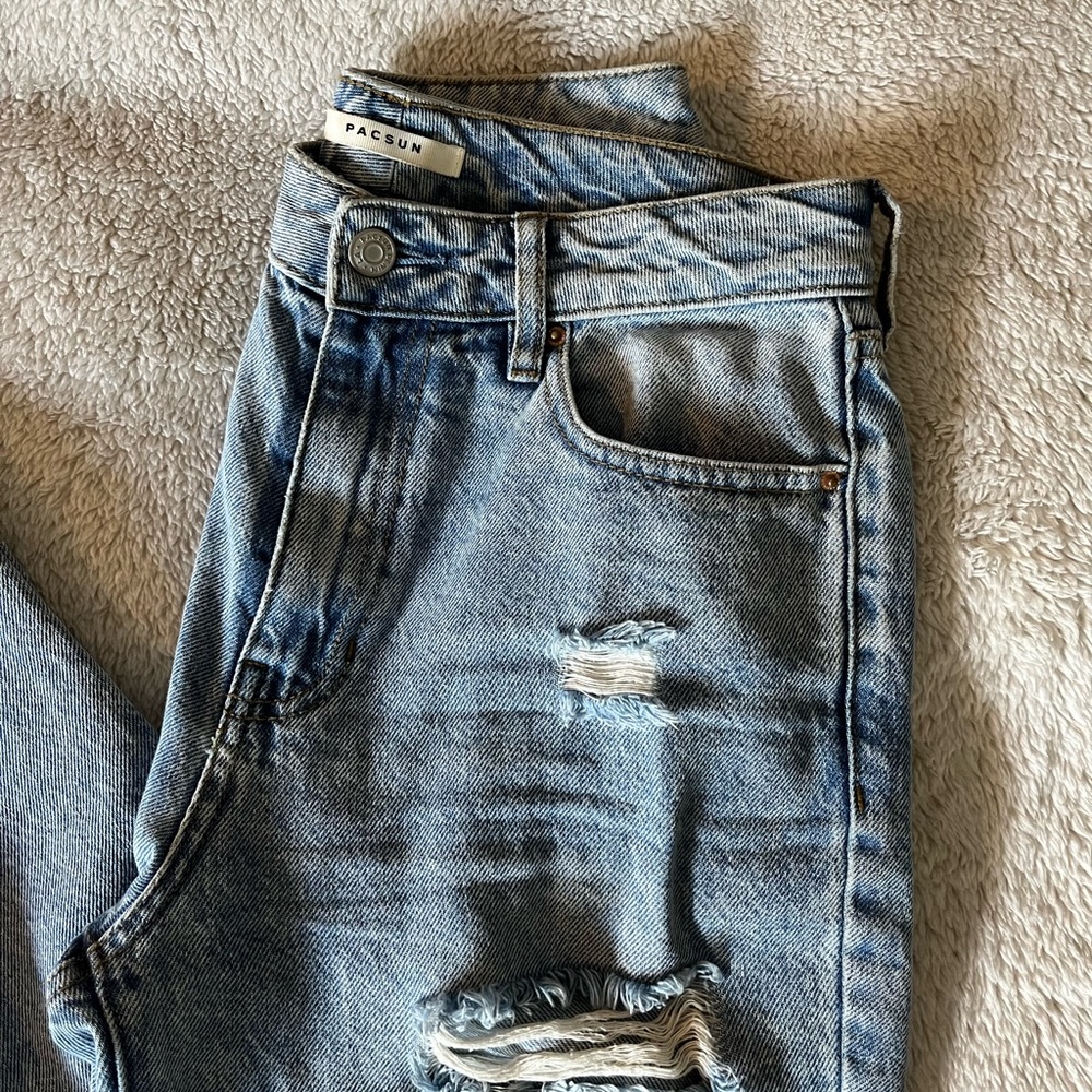 Blue PacSun Ripped Denim Mom Jeans - Picture 4 of 7